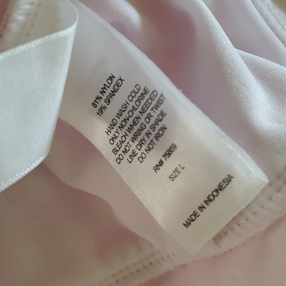 π Lauren James Gingham One Piece Bandeau - Picture 7 of 9